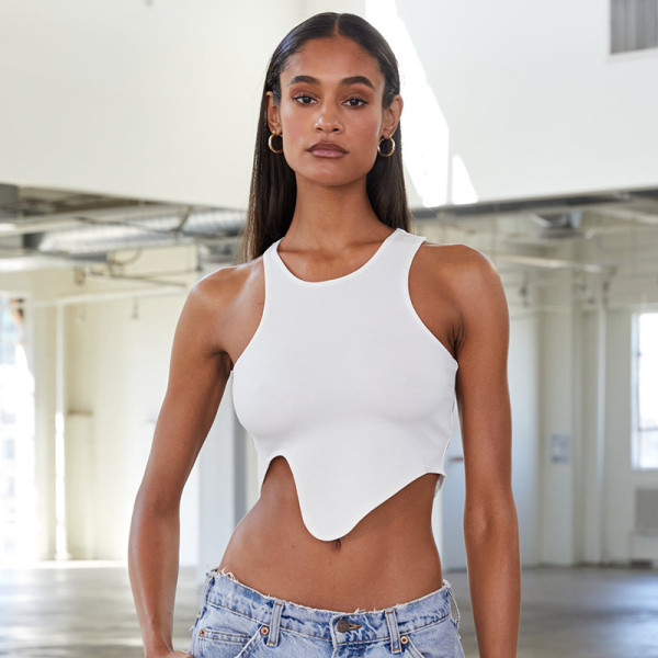 Solid Round Neck Sleeveless Slim Fit Posh Tank Top