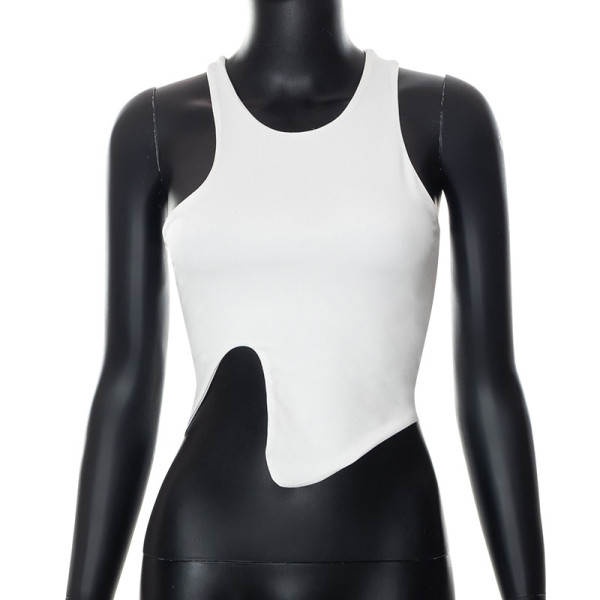 Solid Round Neck Sleeveless Slim Fit Posh Tank Top