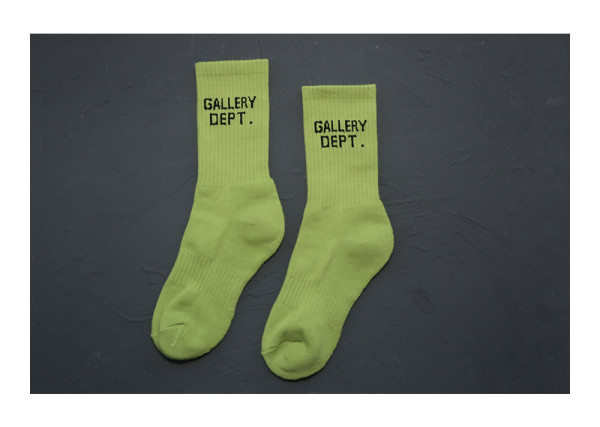 Graffiti letters street art solid color cotton towel bottom sports socks men and women tide socks