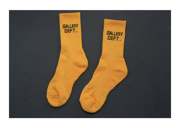 Graffiti letters street art solid color cotton towel bottom sports socks men and women tide socks