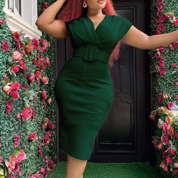 Large V-neck waistband style commuter dress