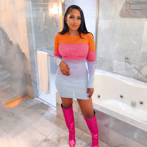 Gradual color contrast fine flash basic round neck long sleeve slim cut open back strapping personalized fashion wool dress