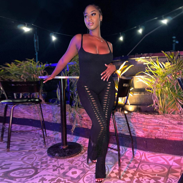Women's black tight skinny U-shaped low neck sleeveless basic perforated small leg jumpsuit
