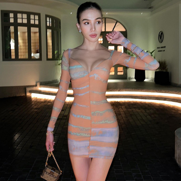 Hanging neck sexy V-neck slim pure sexy long sleeve contrast print dress