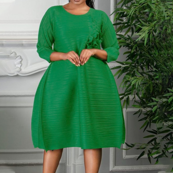 Oversize Women's Autumn and Winter New Round Neck Solid Pleated Loose Dress