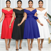 Women's straight neck side seam zipper large swing pocket dress with belt