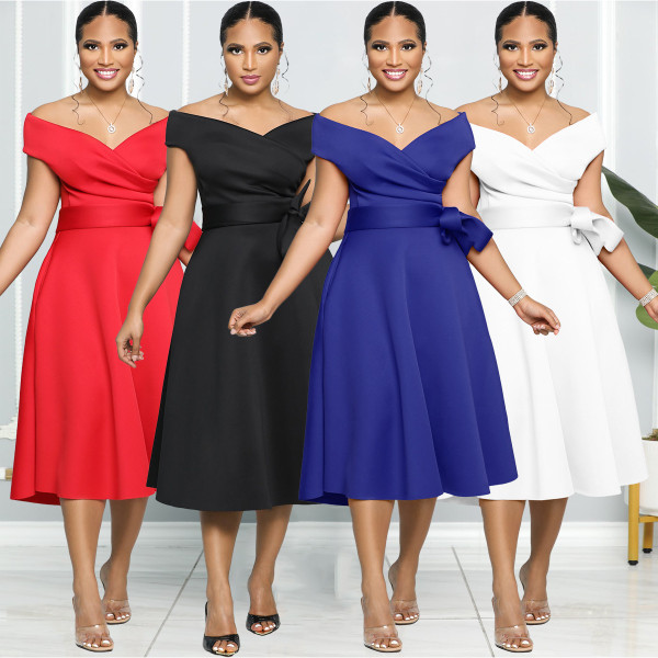 Women's straight neck side seam zipper large swing pocket dress with belt