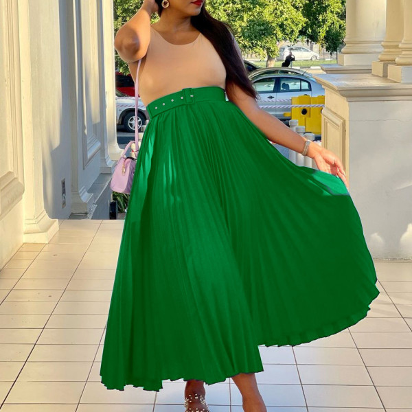 High waist and large hem medium long pleated skirt