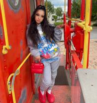 Casual loose plush lettered sweater suit Casual loose plush lettered sweater suit