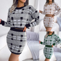 Contrast checked open navel sweater hip skirt knitting suit