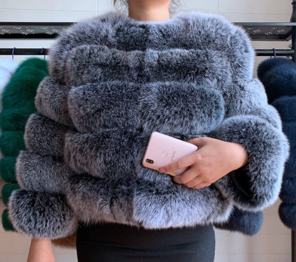 Fox hair imitation fur coat Women's short long sleeved fur faux fur coat