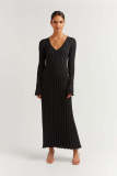Knitted dress, casual waist, V-neck, big hole, thin knit dress