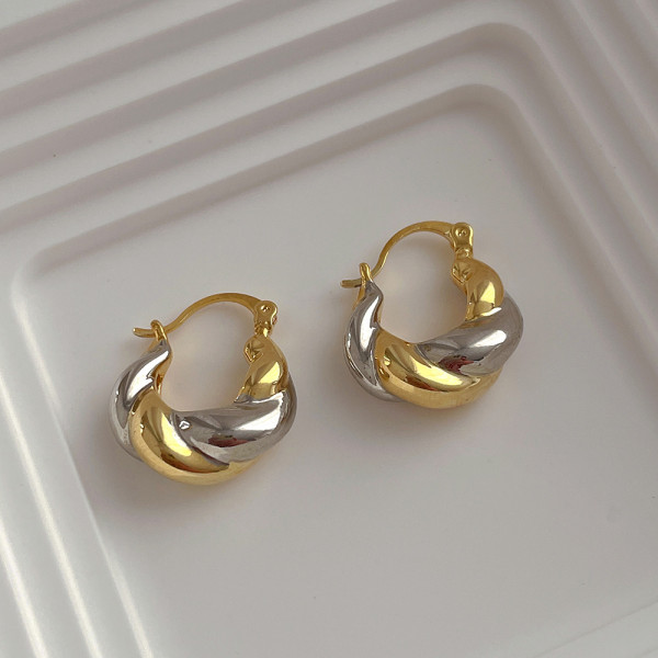 Small retro design knotted U-shaped metal ear buckle women contrast color cool style personality versatile ear jewelry