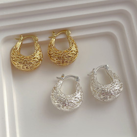 Design sense, geometric hollow, water drop metal ear buckle, new cool style, personalized earrings, versatile earrings