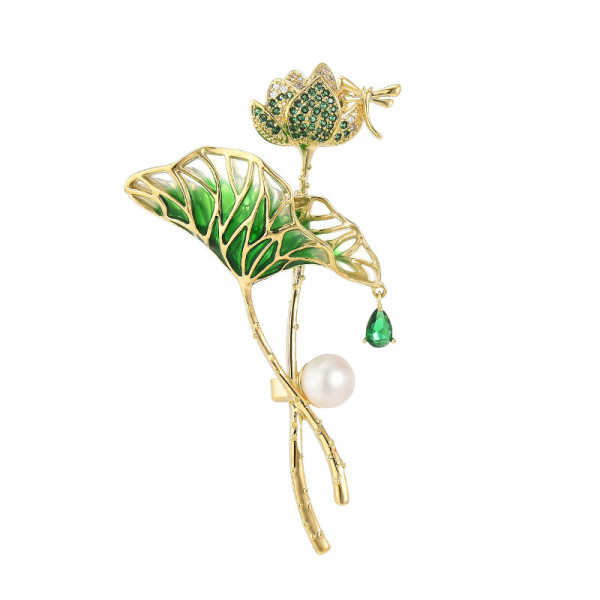 Exquisite pearl lotus leaf coat brooch pin
