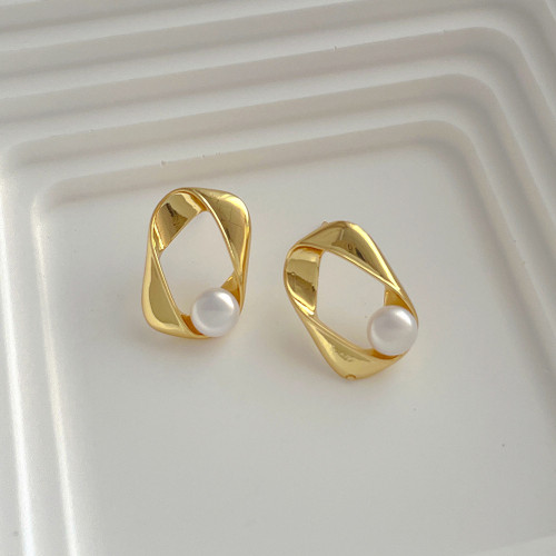 Small design 14K gold twisted square metal freshwater pearl earrings s925 silver needle ear ornaments