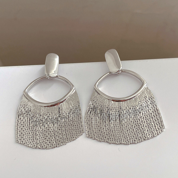 Exaggerated fashion 18K gold jewelry line tassel metal earrings 925 silver needle personality earrings