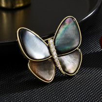 Simple, fashionable, luxurious, butterfly brooch, broken cocoon, high quality zircon, natural fritillaria brooch Simple, fashionable, luxurious, butterfly brooch, broken cocoon, high quality zircon, natural fritillaria brooch