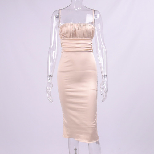 Sexy dress, satin pleat, open backpack, hip and suspender skirt