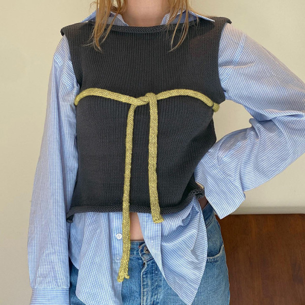 Small design temperament, fashion, split, color contrast, versatile outerwear