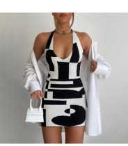 Color contrast sexy neck wrap dress with straps sexy backless sleeveless short skirt Color contrast sexy neck wrap dress with straps sexy backless sleeveless short skirt