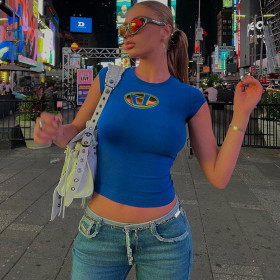 Slim fit chest revealing D embroidered solid color short open button top versatile T-shirt