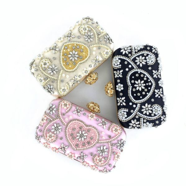Hand held dinner bag Handmade beaded embroidery and diamond inlaid fashion women's bag with diagonal workmanship