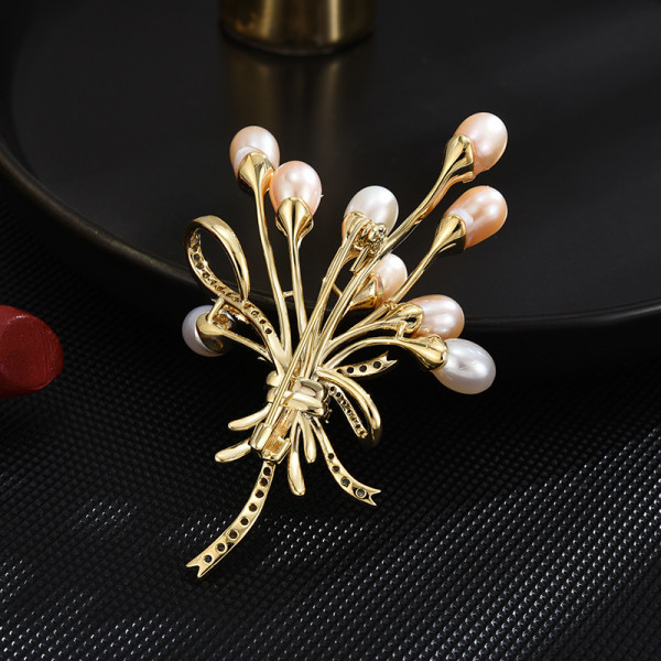 Natural pearl advertising balloon brooch high-end corsage luxury clothing accessories women gift coat accessories