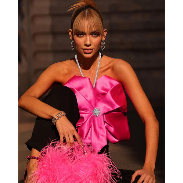 Temperament hanging neck large flower tie top open back design casual vest