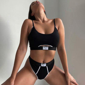 Women's wear badge, revealing navel vest, adjustable briefs, bra and underwear set