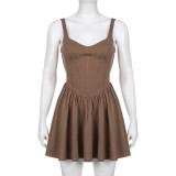 Fishbone waist shows thin sling dress