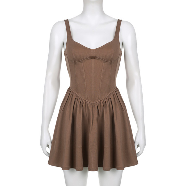 Fishbone waist shows thin sling dress