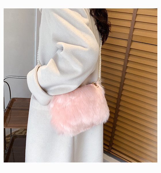Pearl plush shoulder bag Women's bag Simple, personalized, fashionable, cross-trend small square bag