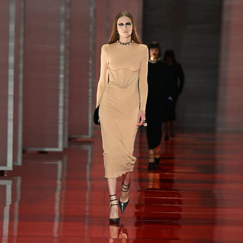 Fashionable temperament, solid color, slimming, skinny, buttock wrapped dress