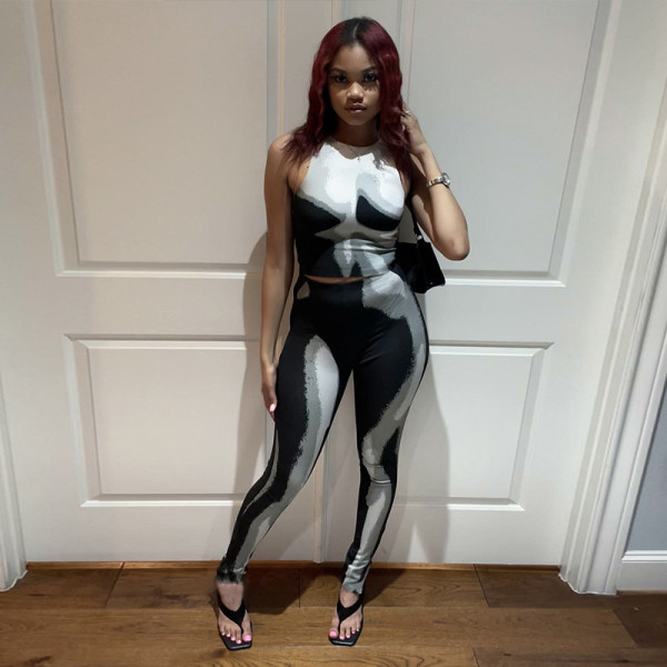 Fashion printing sleeveless round neck T-shirt trousers casual suit