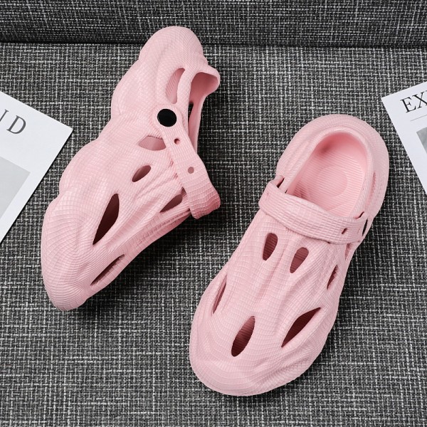 Coconut hole shoes Men wear sandals outside non-slip beach slippers