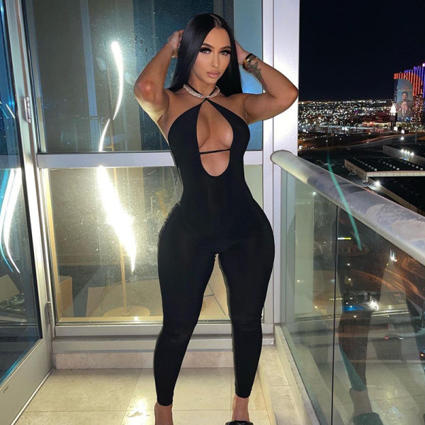 Hanging neck, open back and hip lifting sports jumpsuit