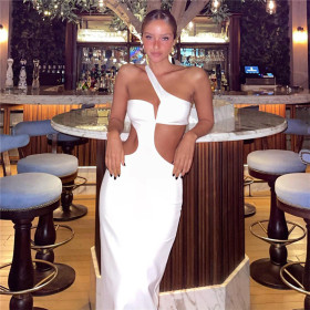 Women's fashion diagonal shoulder sexy cut-out back-fitting buttock dress