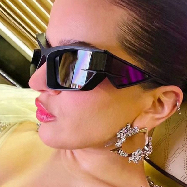 Exaggerate futuristic technology sunglasses show sunglasses heterosexual sunglasses