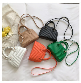 Solid color rhombus handbag casual one-shoulder cross-body shell bag