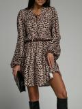 Long sleeve dress with large hem and printed neckband