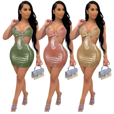 Sleeveless dress, open back, waist, suspender, buttock dress