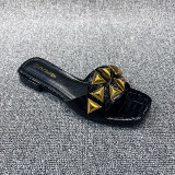 Flat sandals Women's versatile oversized slippers for external wear
