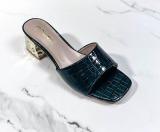 High heeled slippers, thick heeled oversized women's shoes