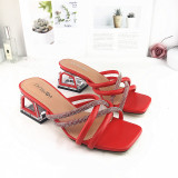 Thick heeled slippers