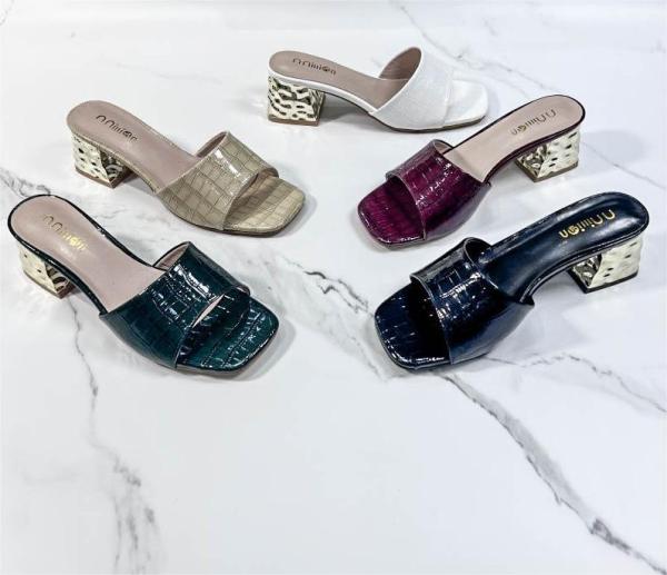 High heeled slippers, thick heeled oversized women's shoes