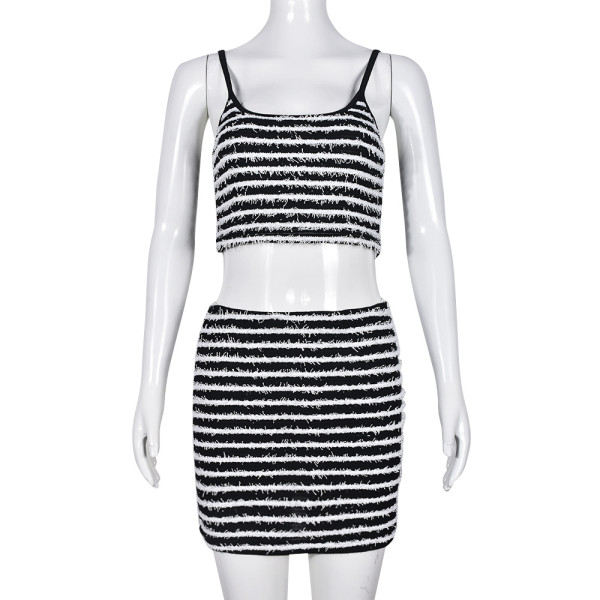 Hollow out navel contrast suspender top short skirt two-piece set