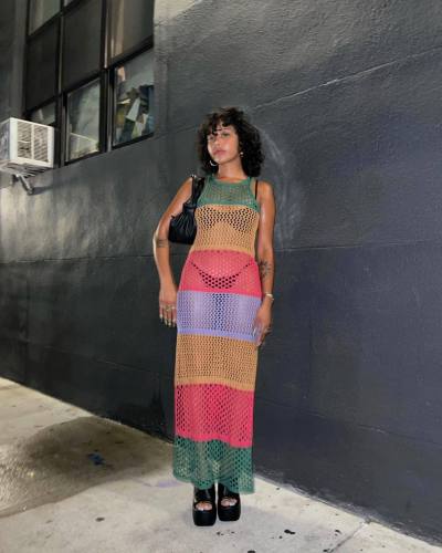 Fashionable and trendy women's new round neck sleeveless contrasting hem split knit dress