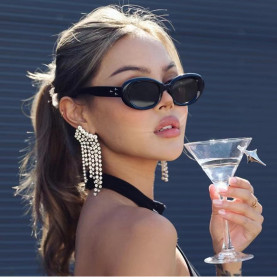 Three star oval sunglasses Anti ultraviolet sunglasses