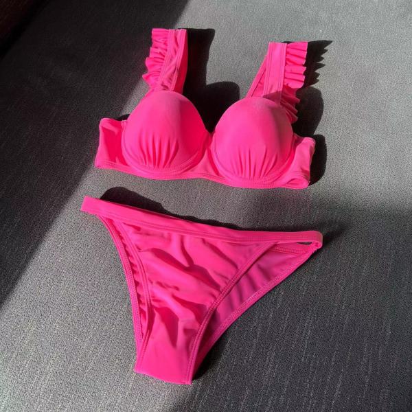 Solid Split Style Swimwear Bikini Hard Cup Pleated Fleece Strap Swimwear